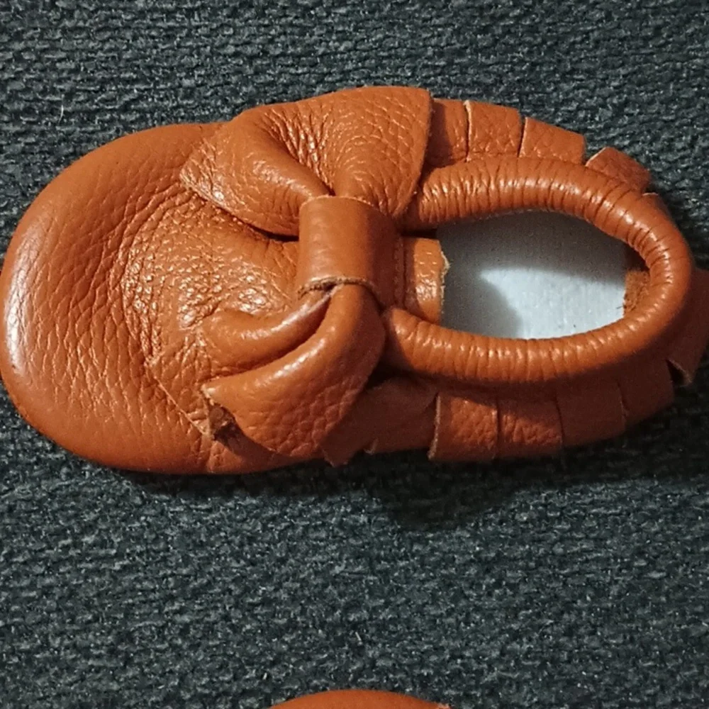 Baby bow moccasins